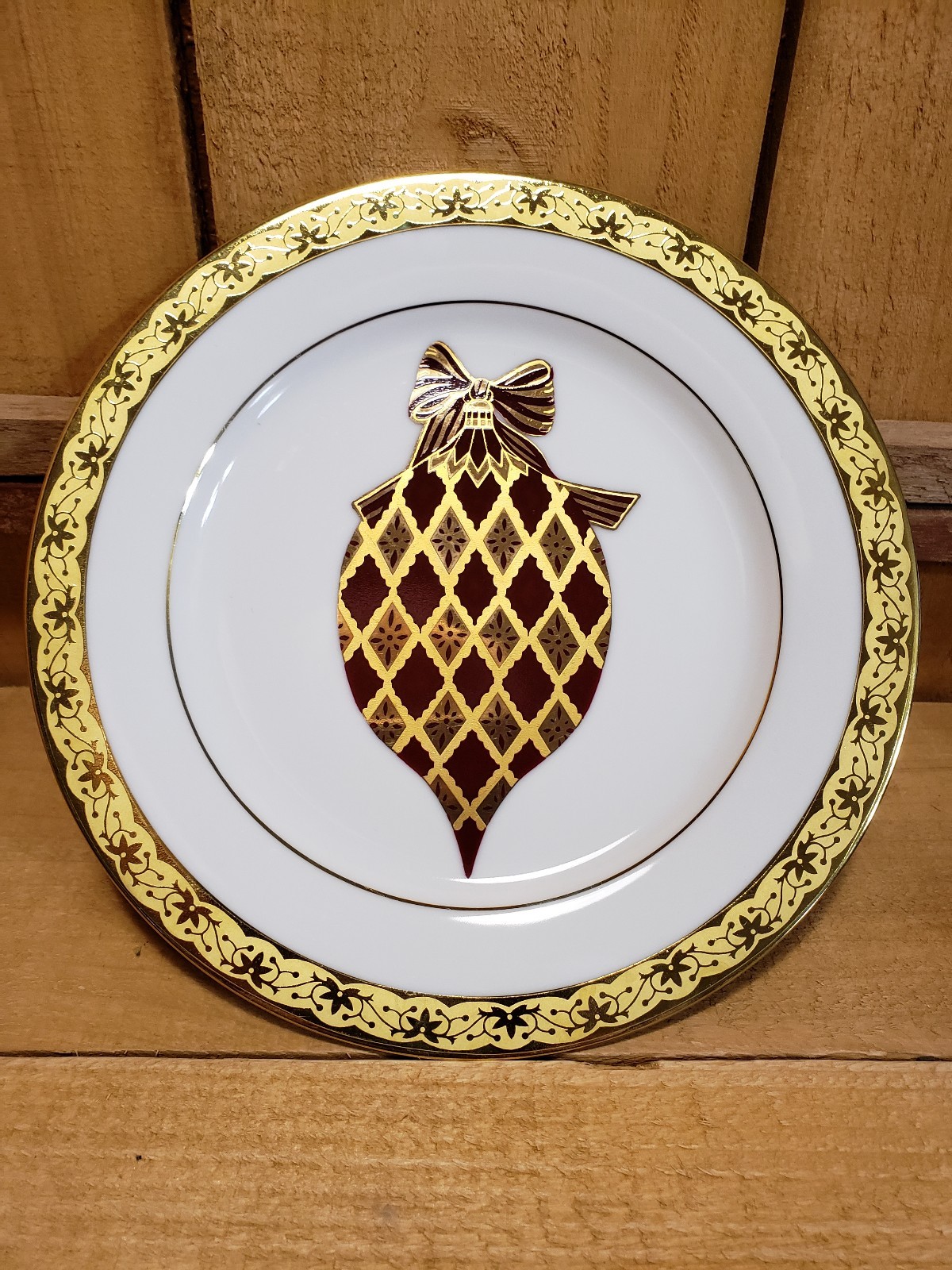 Vintage Muirfield CELEBRITY Pattern 1990 Salad Accent Plate Gold Ornament #9408