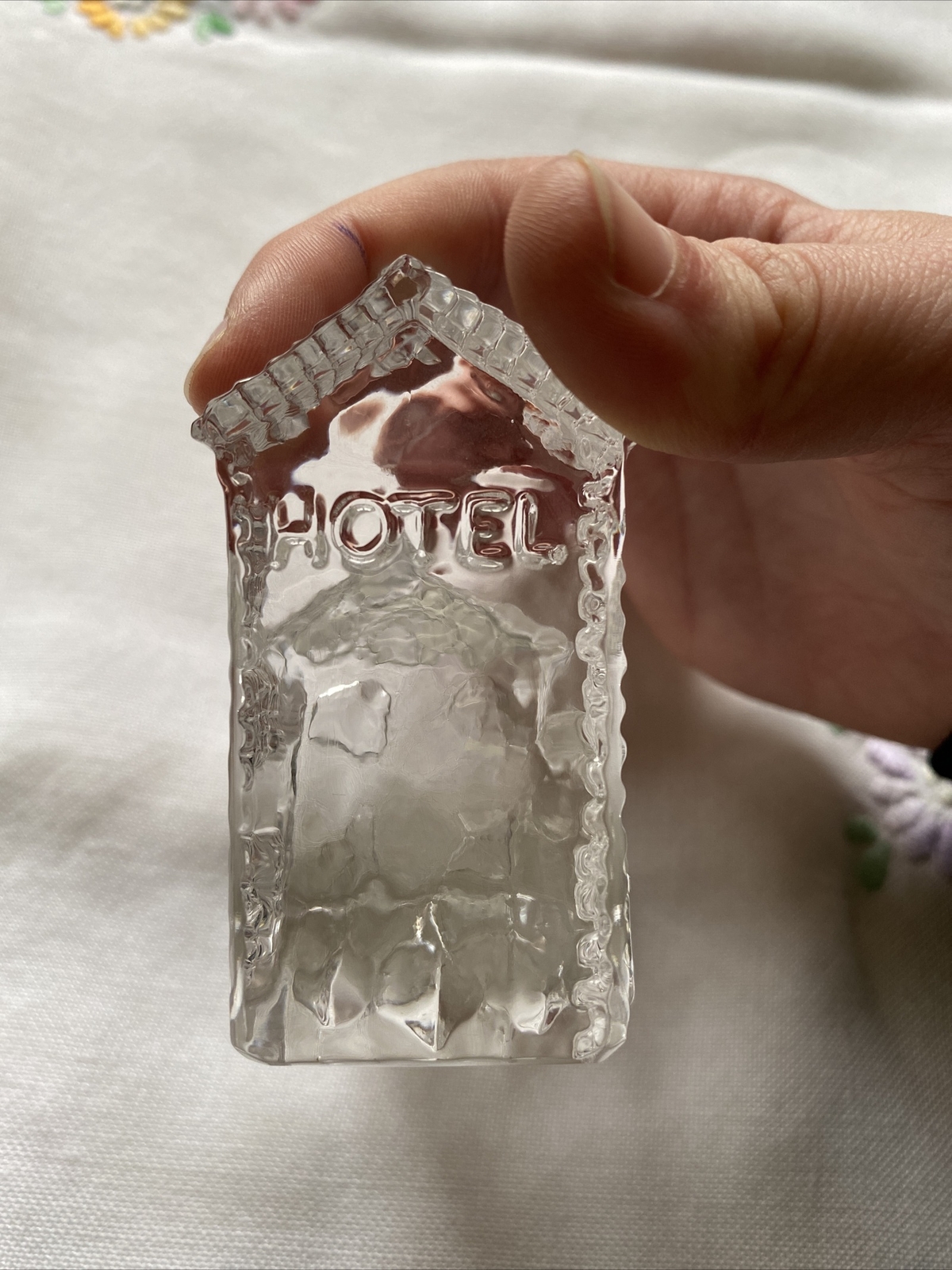Waterford Irish Crystal Lismore Village Hotel Paperweight- AMAZING PIECE, CLEAR
