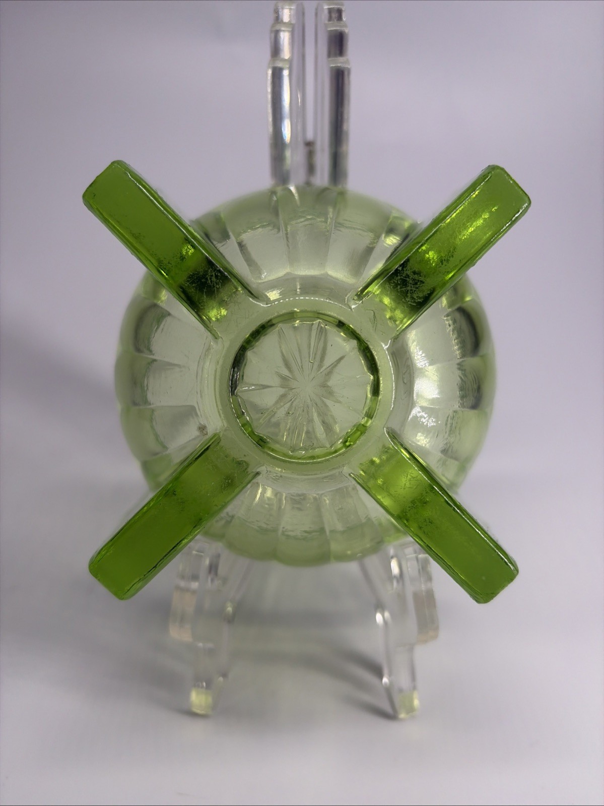 1930s Fry Vaseline Uranium Glass Quad‑Rest Ashtray Depression Glass UV Glow
