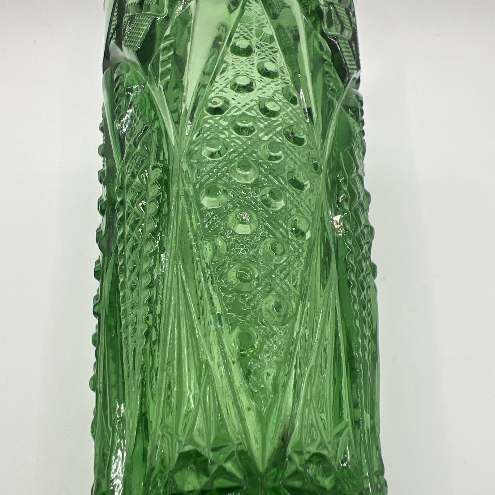 Vintage US Glass Co Vase Emerald Green Gold Trim 6” Tall. Weighs 15 Ounces.