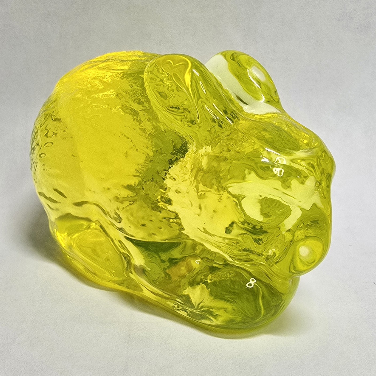 3″ Vaseline Uranium Glass Bunny Rabbit Figurine