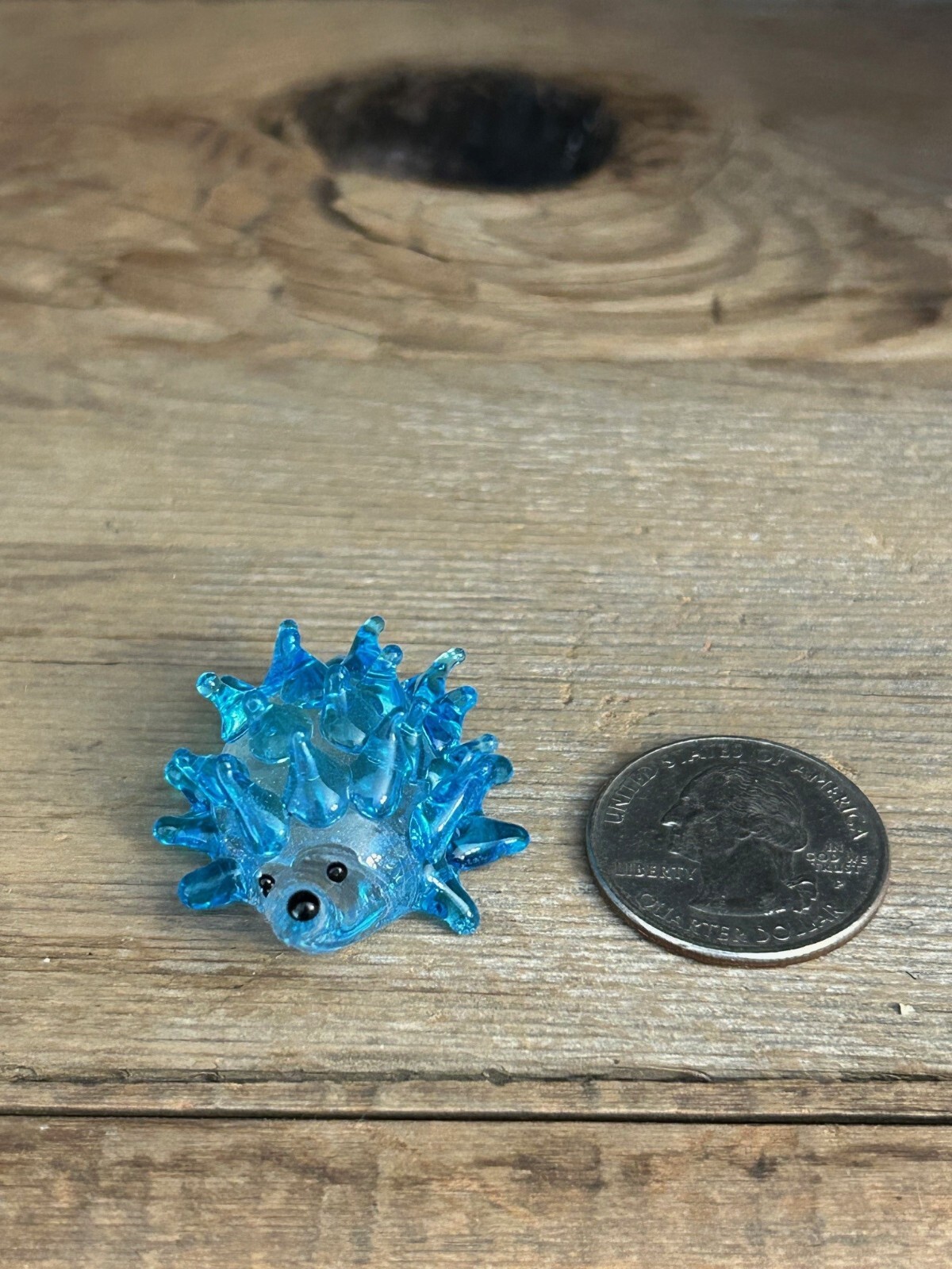 Miniature Hand-Crafted Glass Hedgehog in Turquoise and Crystal 29672