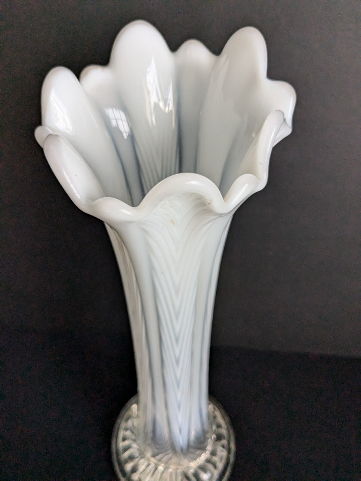 Atq Northwood Pulled Feather Milky White Swung Vase 10 3/4 Inches Tall