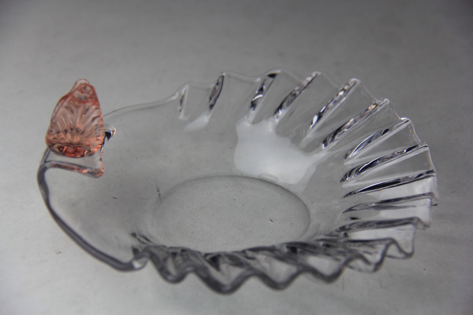 Carder Steuben Clear Art Glass Leaf Ash Tray w/ Pink Handle Shape# 6182 – Rare!