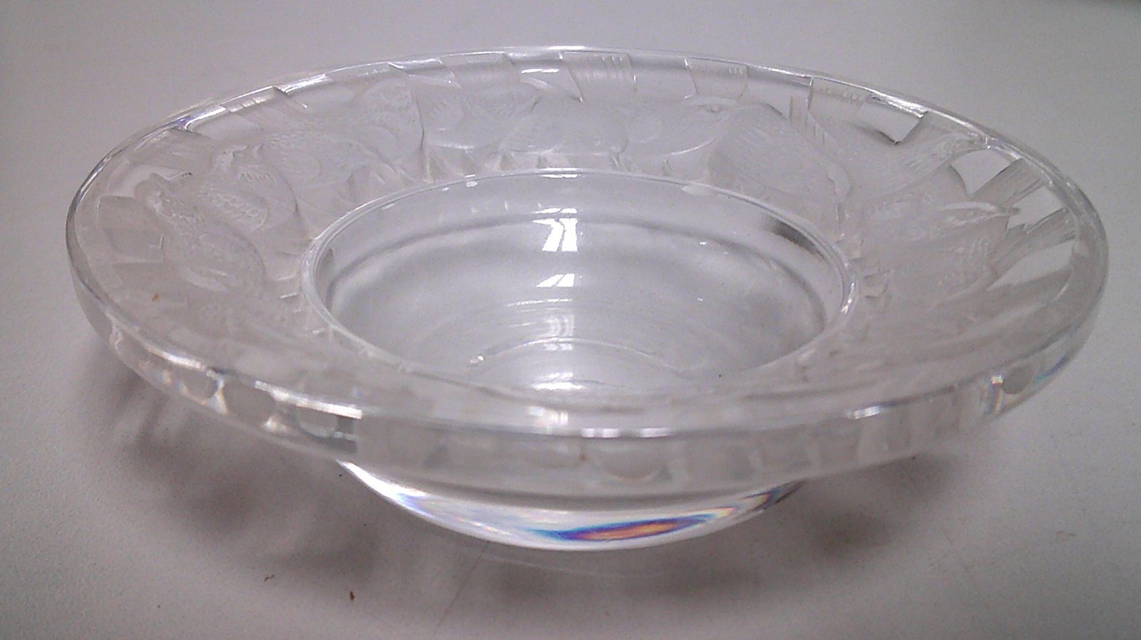 Lalique EMBOSSED DOVES 3-5/8″ Round Ashtray CLQ.SMA.ASH3R1 BEST! FROSTED