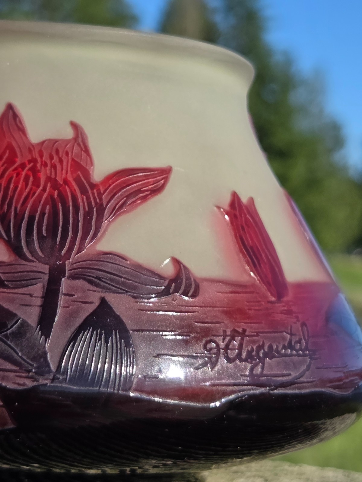 READ DESCRIPTION – 2 Art Nouveau French Acid etched vases D’Argental & de Vez