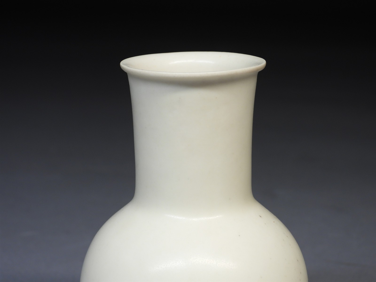 1944 Rookwood Blanc de Chine Chinoiserie Diminutive Art Pottery Vase #6567