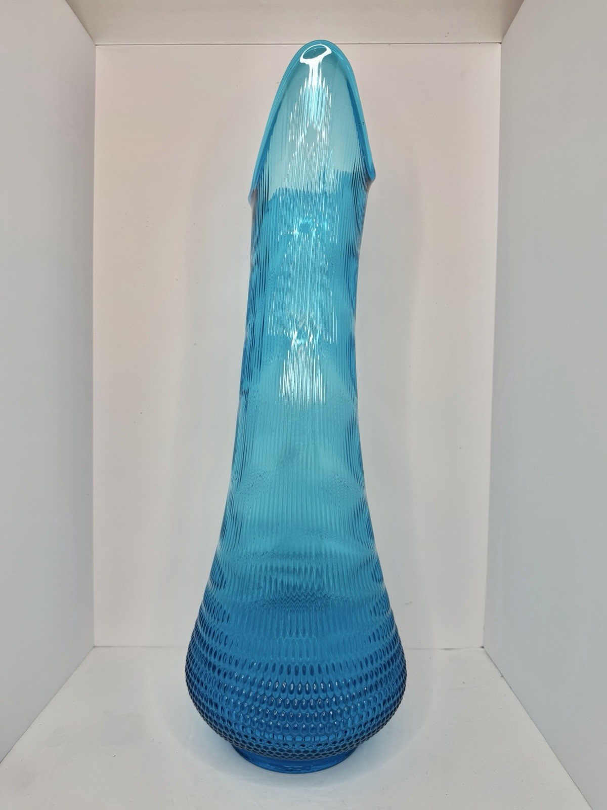 HTF Vintage MCM LE Smith Squatty Fat Nubby Swung Vase In Colonial Blue 25.25”