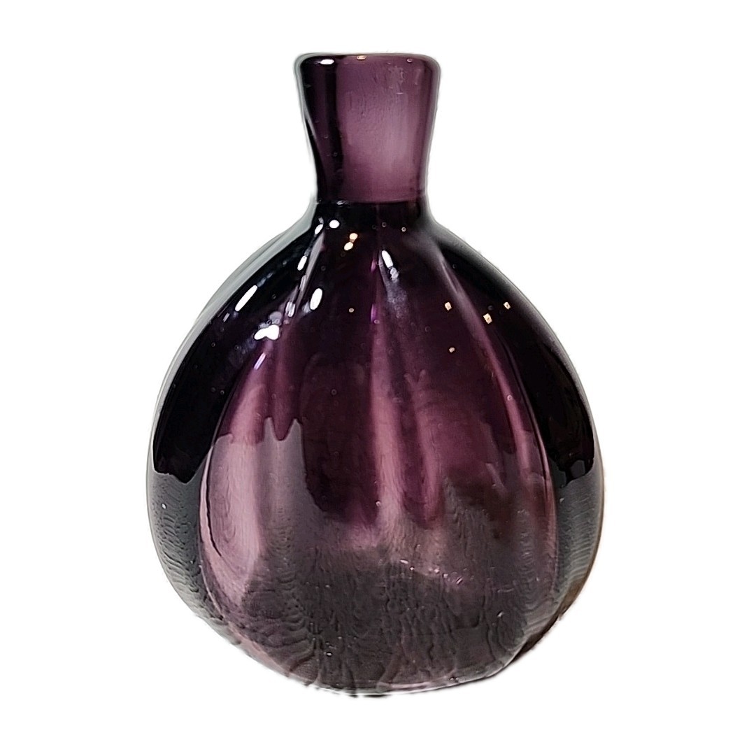 MMA AMETHYST BLOWN GLASS BUD VASE 5″