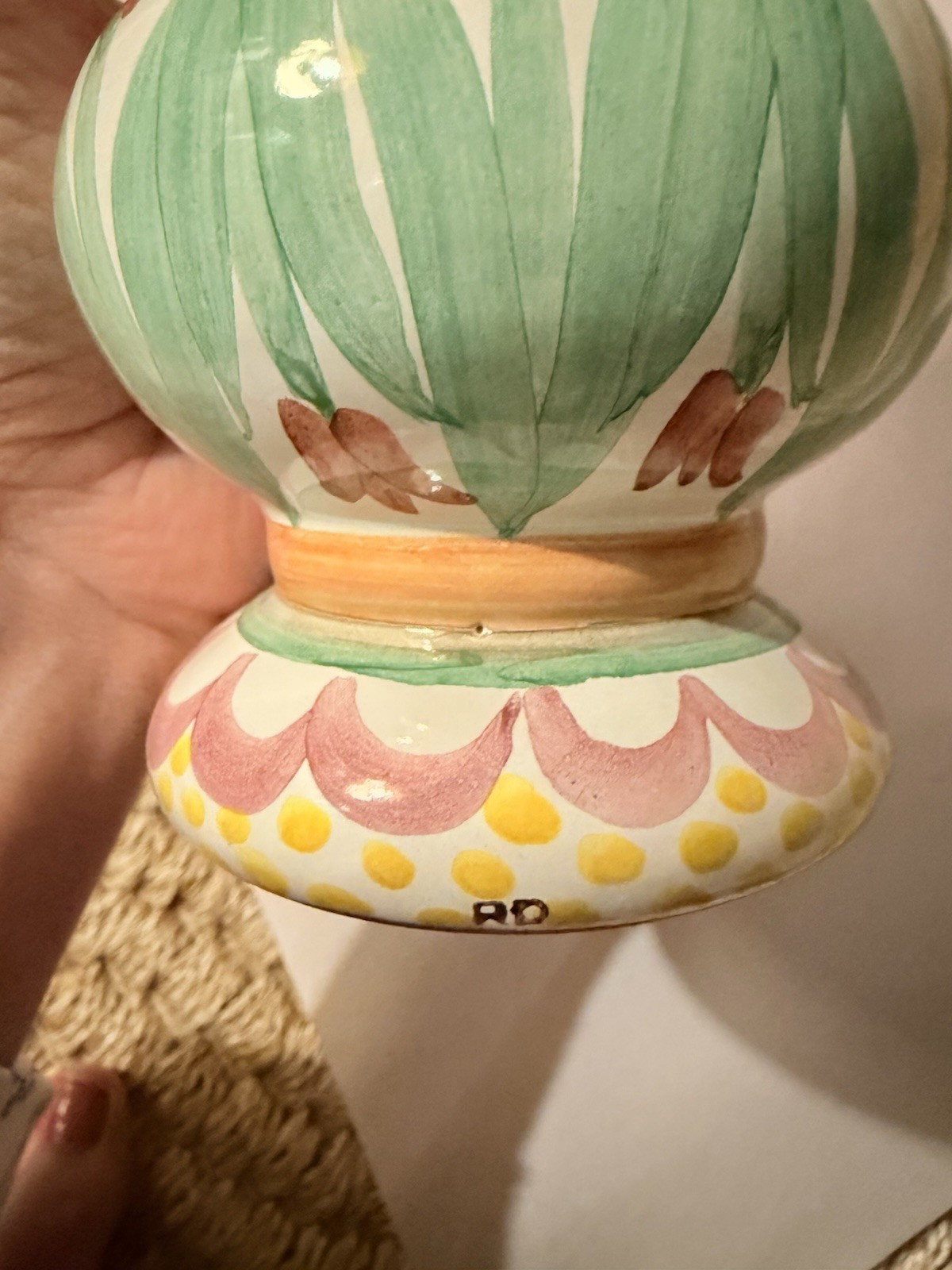 Mackenzie Childs Vintage Handpainted Majolica TAYLOR VASE in AALSMEER PATTERN.