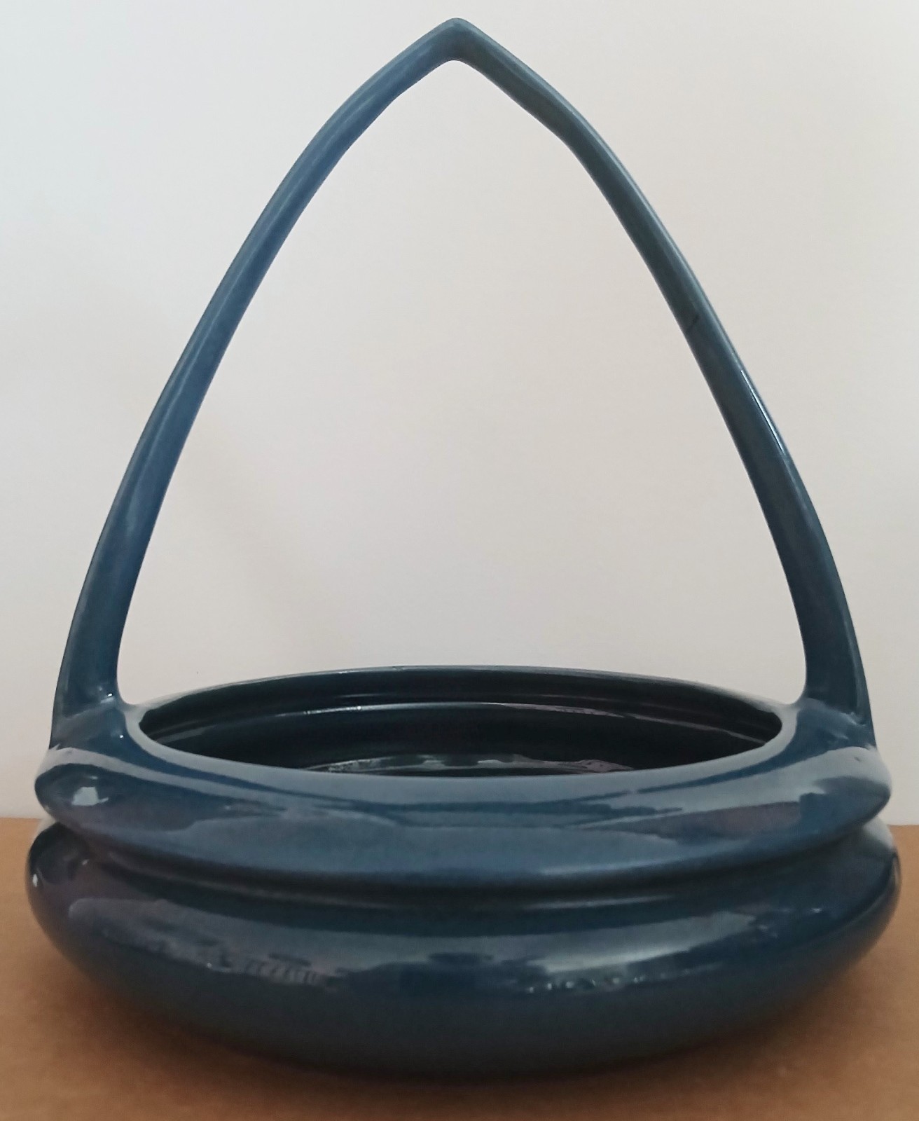 Roseville Azurine-Orchid-Turquoise #316, 10″ Basket Arts Crafts Pottery / Deco