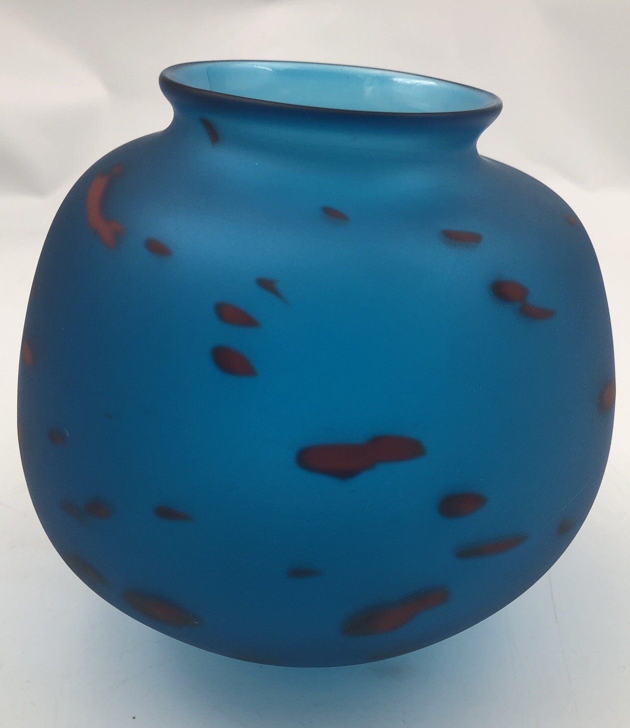 Satin Hand Blown Art Glass Cobalt Blue-Red Round Spherical Orb Vase 5”