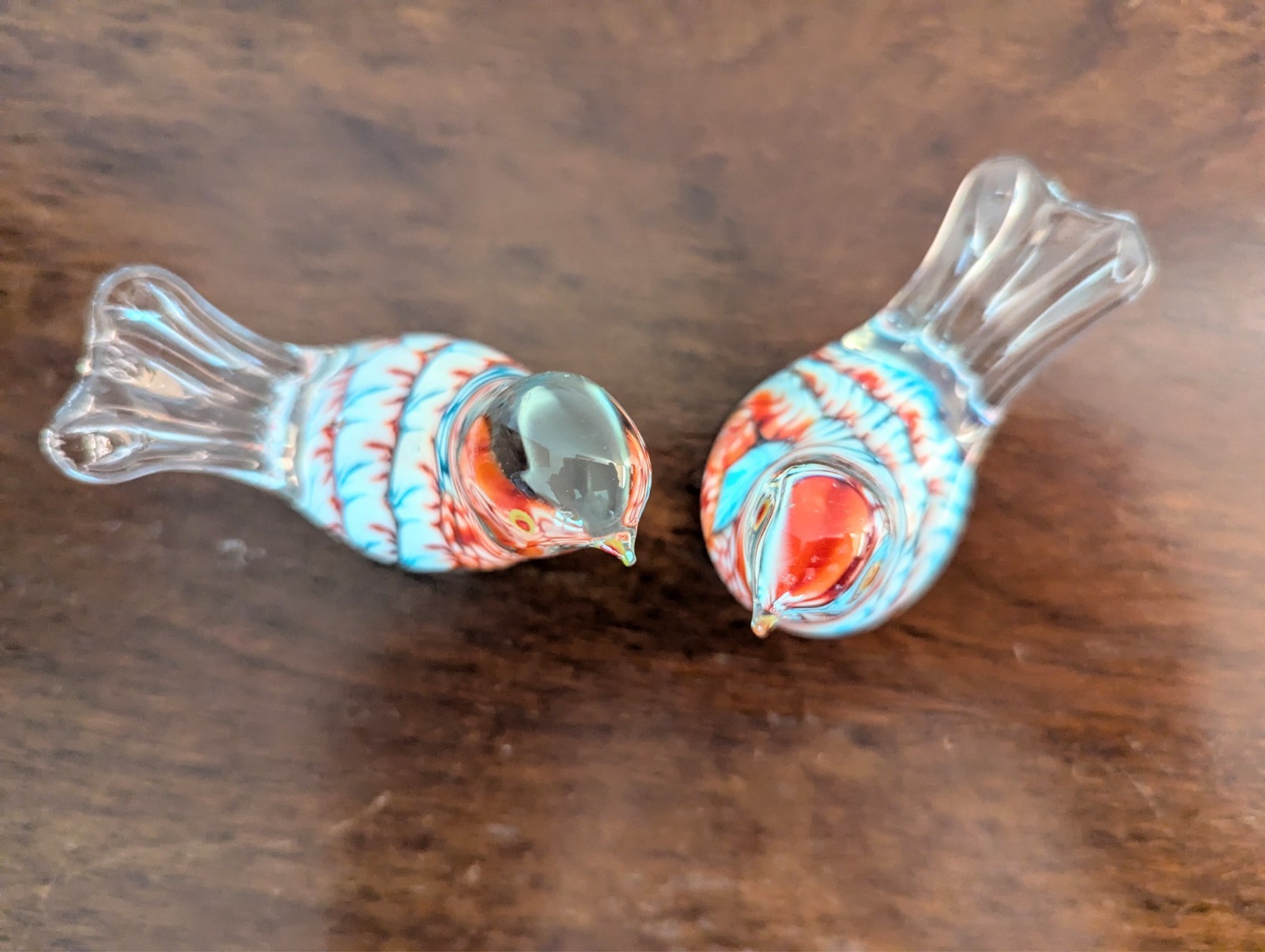 Vintage Murano Style Blown Glass Pair 2″ Bird Figurines Blue White Orange Red