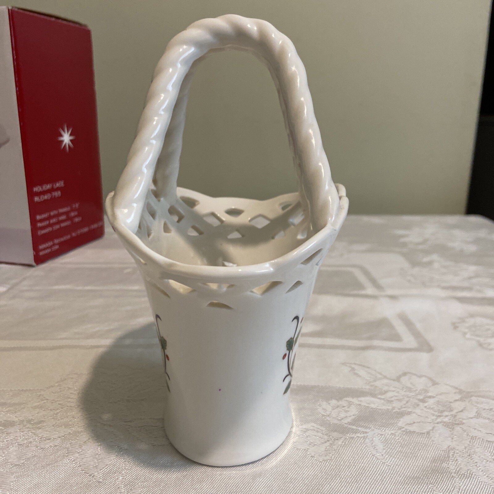 Mikasa Holiday Lace Holly Porcelain 7.5” Basket W/Handle New In Box