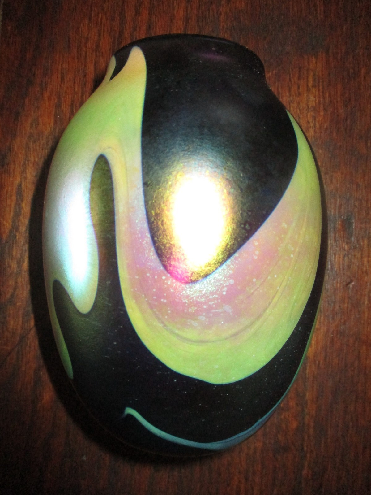 vintage 1973 CHARLES LOTTON Studio Art Glass Oil Spot Vase w/Irridesence