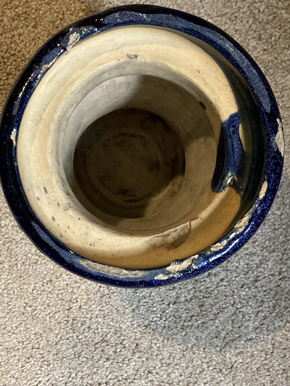 VINTAGE MAJOLICA POTTERY / PEDESTAL / BLUES & GREENS / BRUSH MCCOY / 7 1/2″