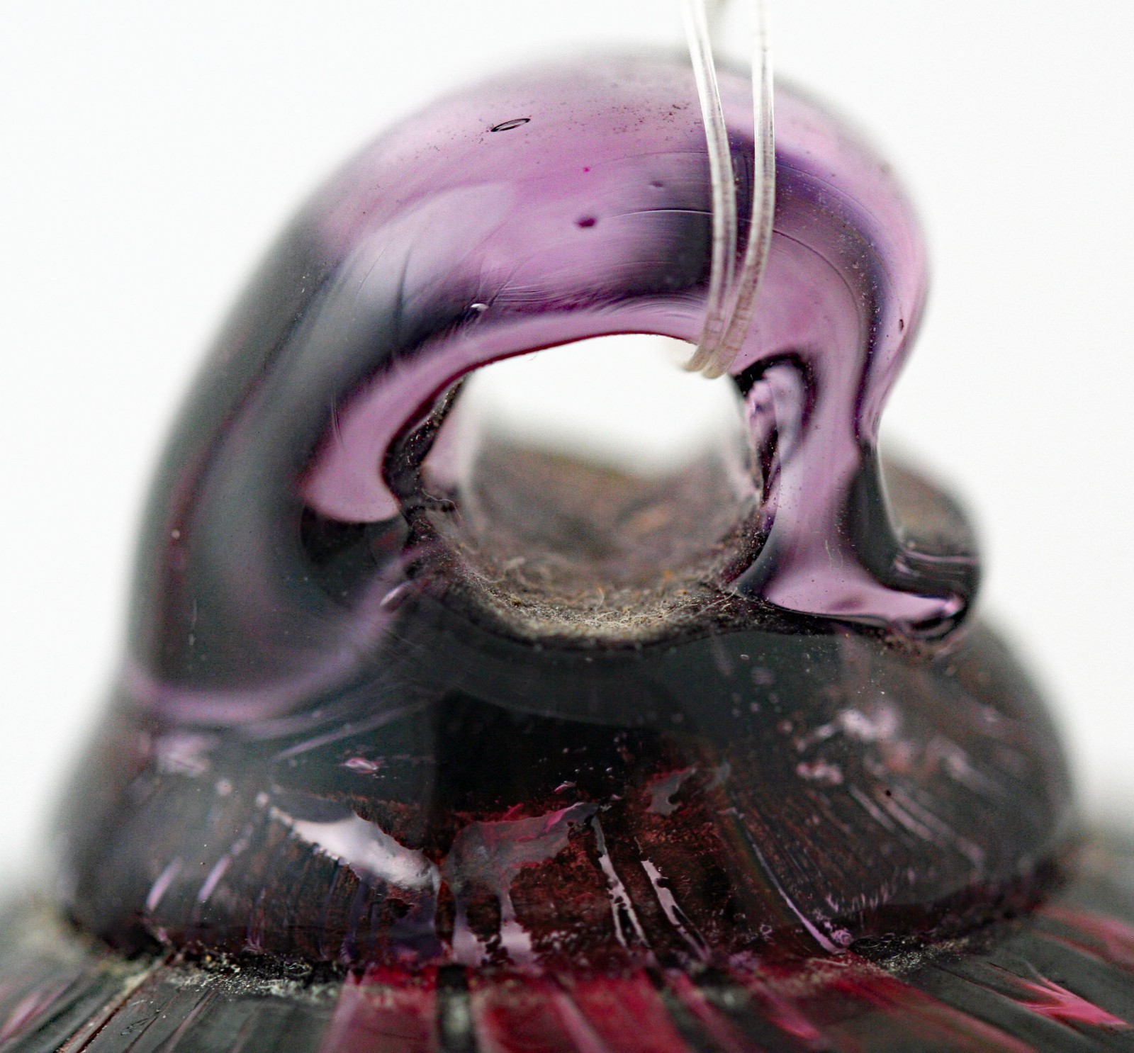 Vtg Hand-Blown Art Glass Witch Ball Textured Crackle Ruby Red & Amethyst Kugel