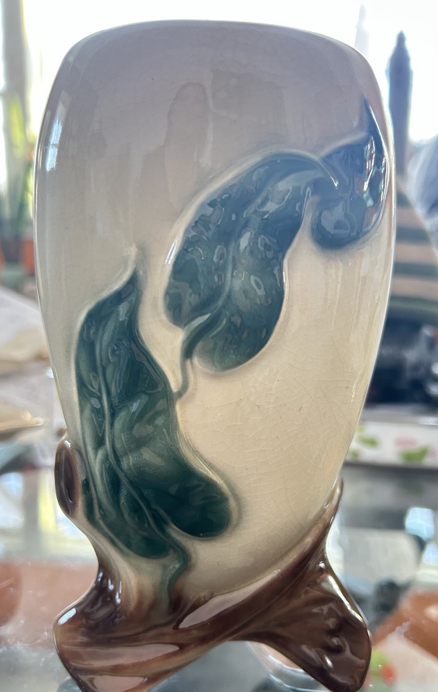 Vintage Royal Copley Tri Footed Vase Philodendron Ivy Vine ArtDeco 7.5”Tan Green