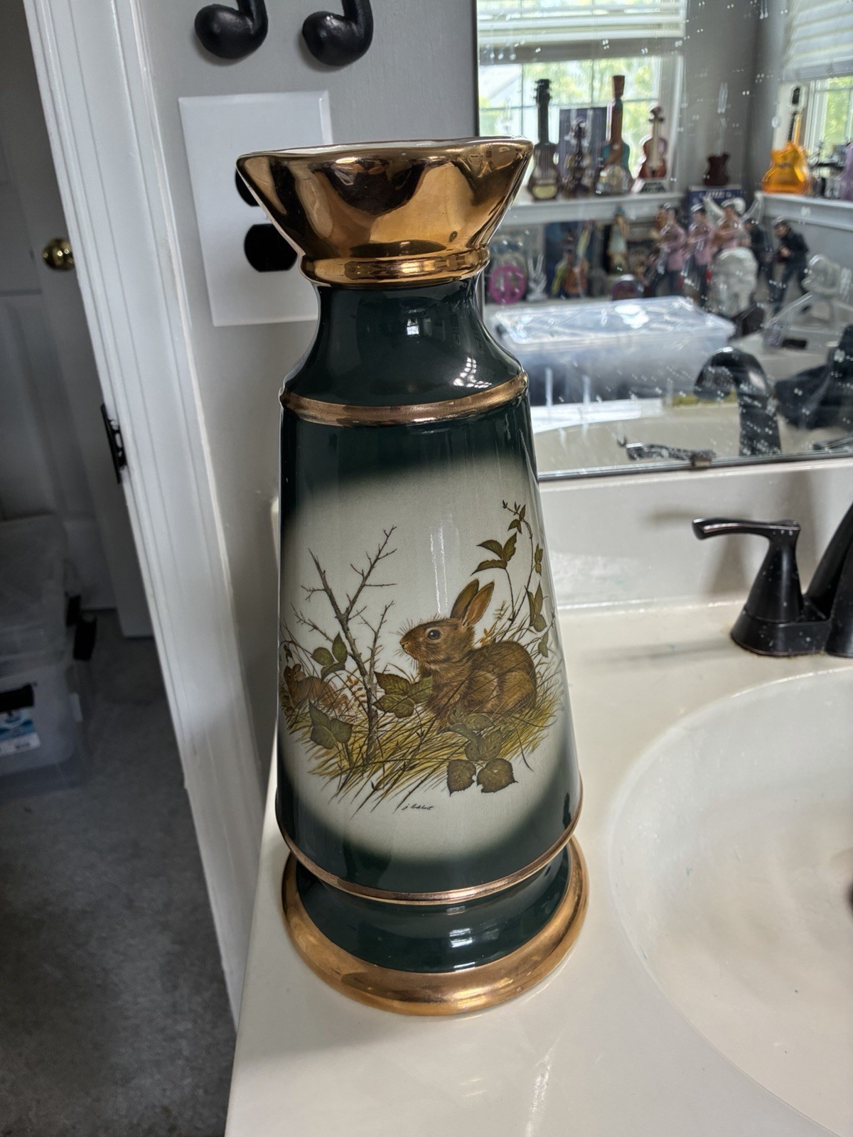 Regal China 1978 Rabbit Wildlife Vase, Green & Gold, Glossy Art Pottery