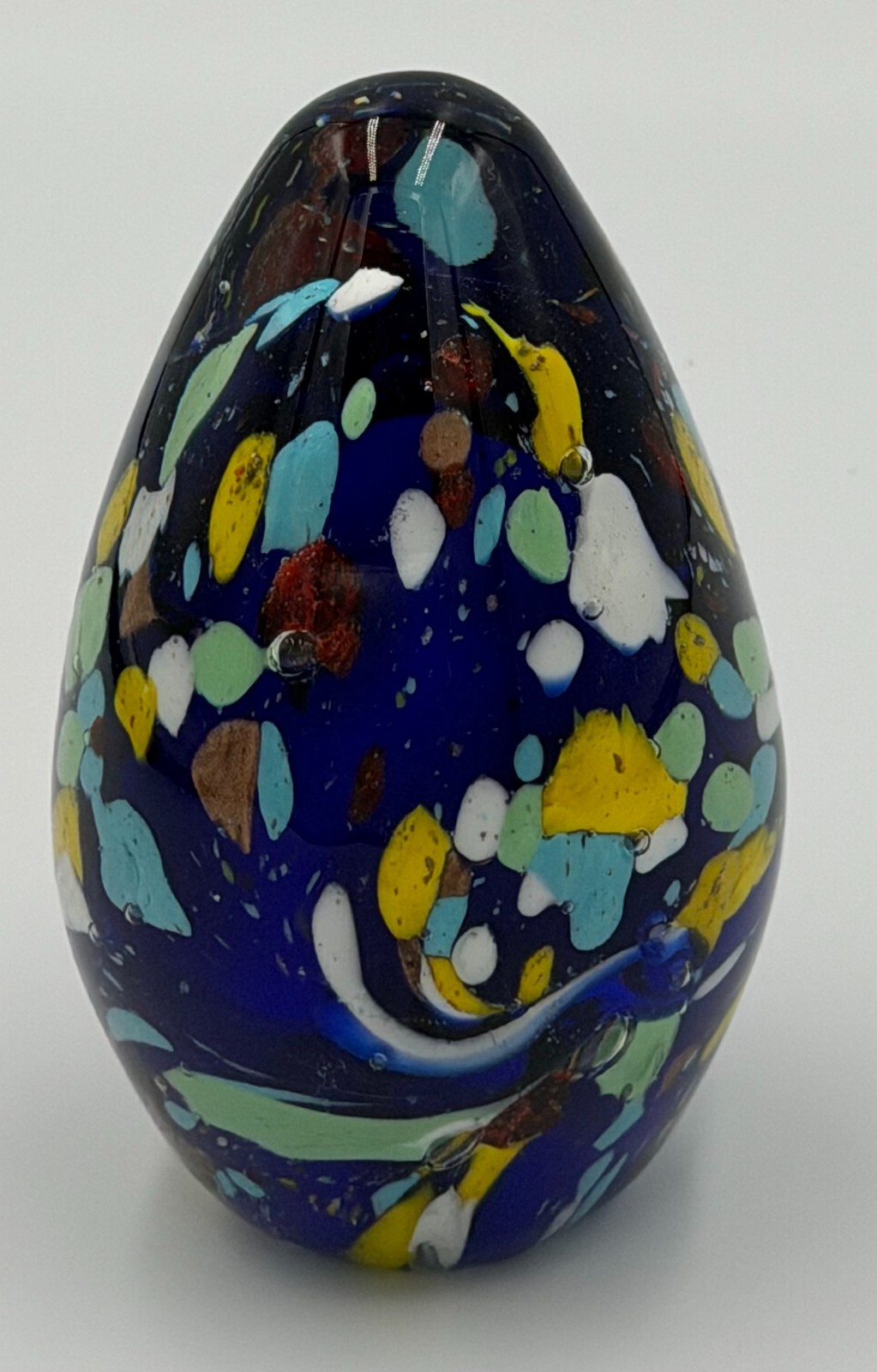 Hand Blown Studio Art Glass Paperweight Blue Confetti Egg Sculpture 4″ Unmarked