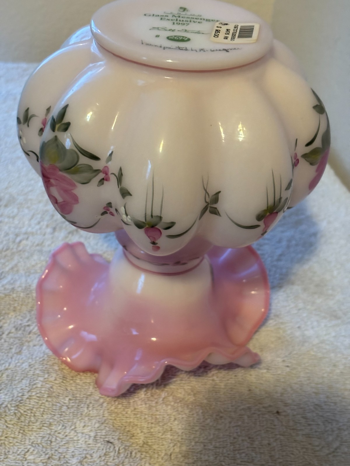 Fenton Messenger Exclusive 1997 Pink Melon Ruffled Glass Vase # 2694