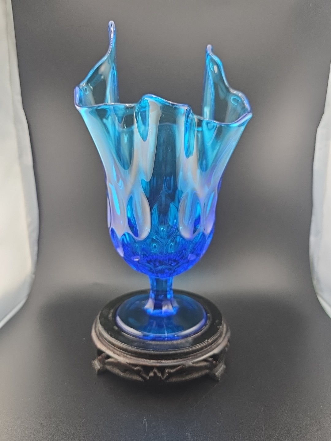 Vtg Fenton Vase Colonial Blue Sapphire Hankerchief Thumbprint Design 10 Inch Tal