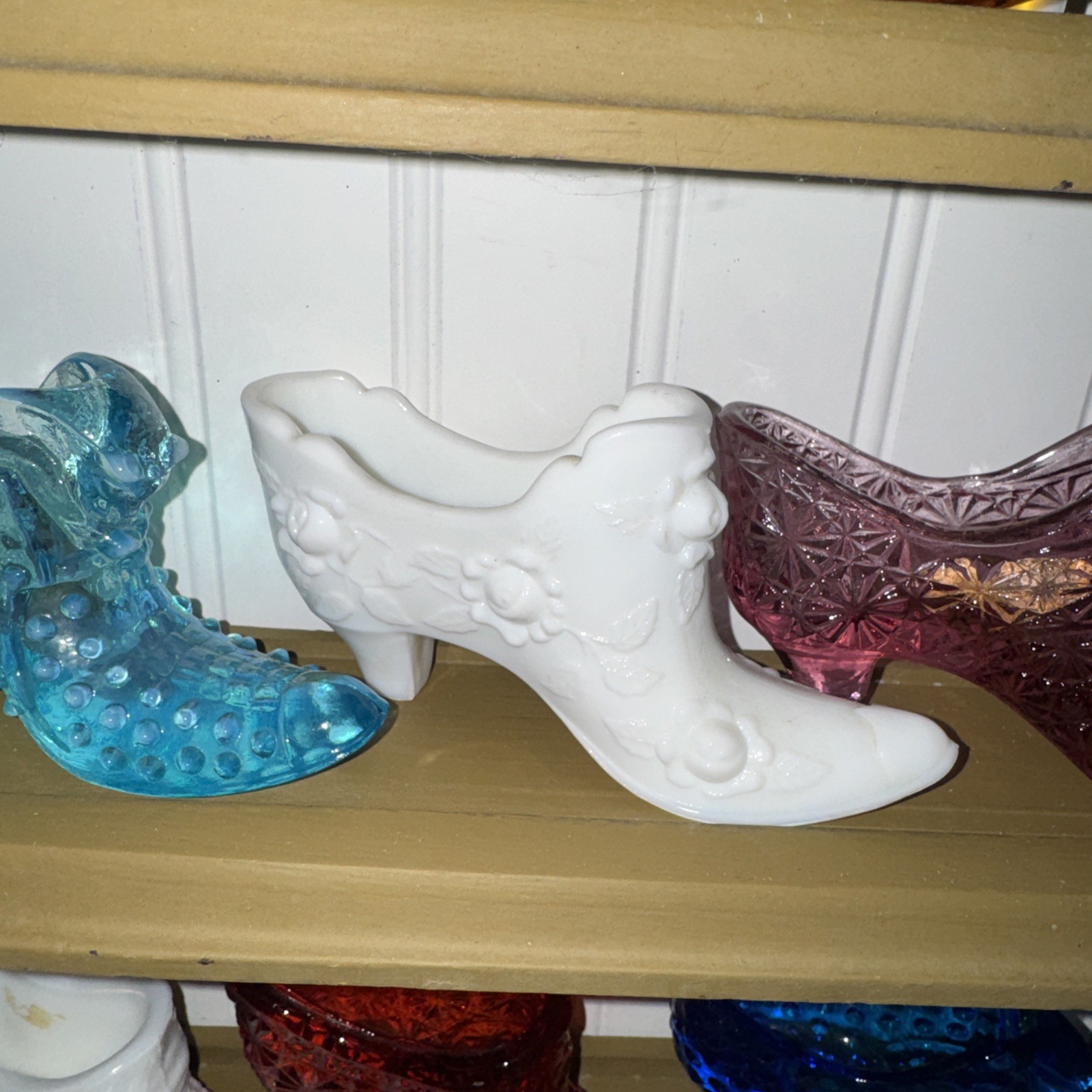 Lot of 17 Glass Slippers mix of Fenton and Unknown No Chips Or Cracks Beautiful