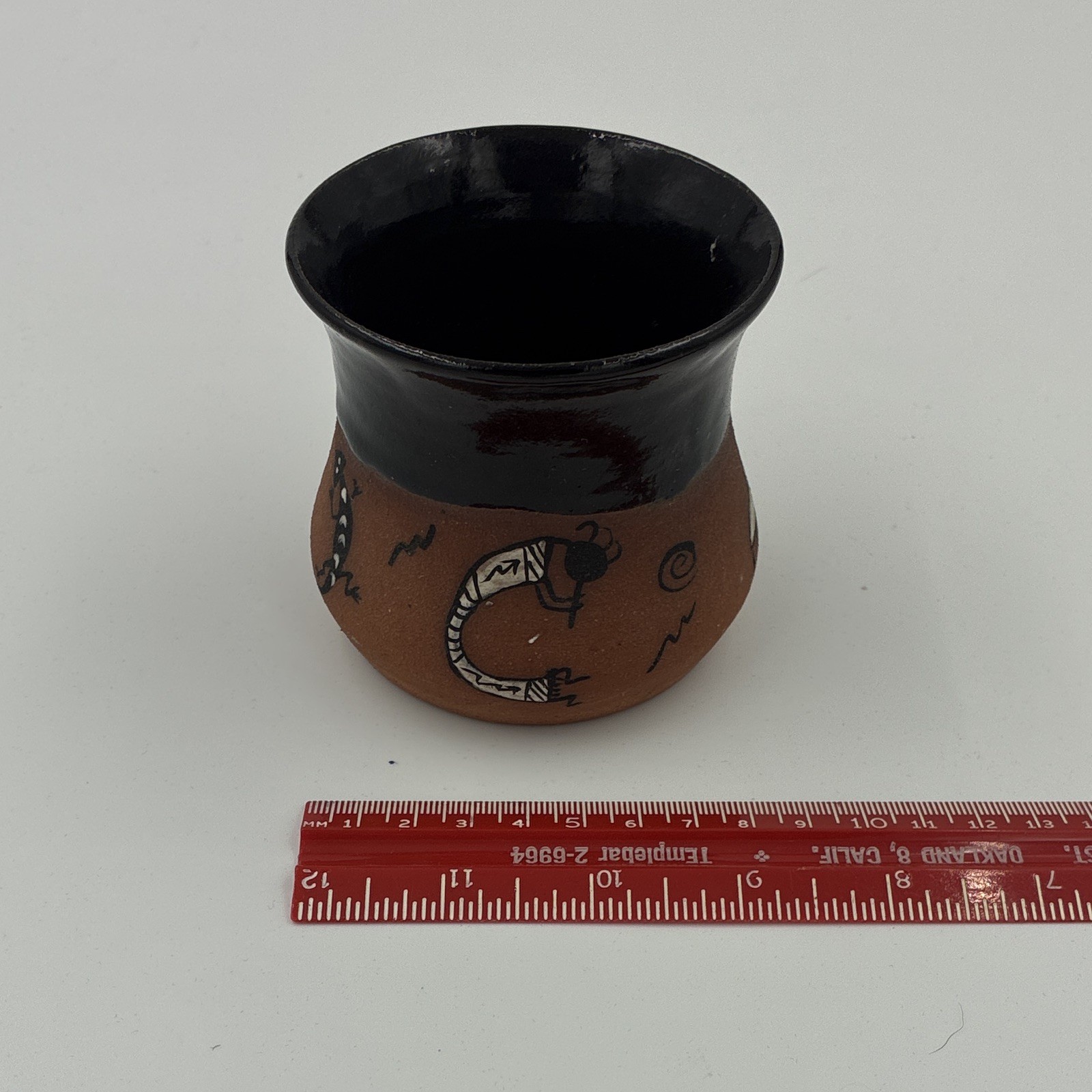 Pottery vase Brown & Black Lizard Pattern Glossy Finish Signed Shirley