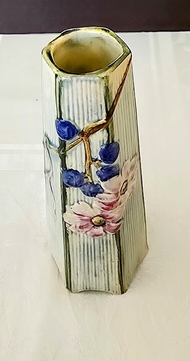 WELLER “KLYRO Series” 6 Panel Flowers, Leaves, Vines, 1920’s Art Pottery Beauty!