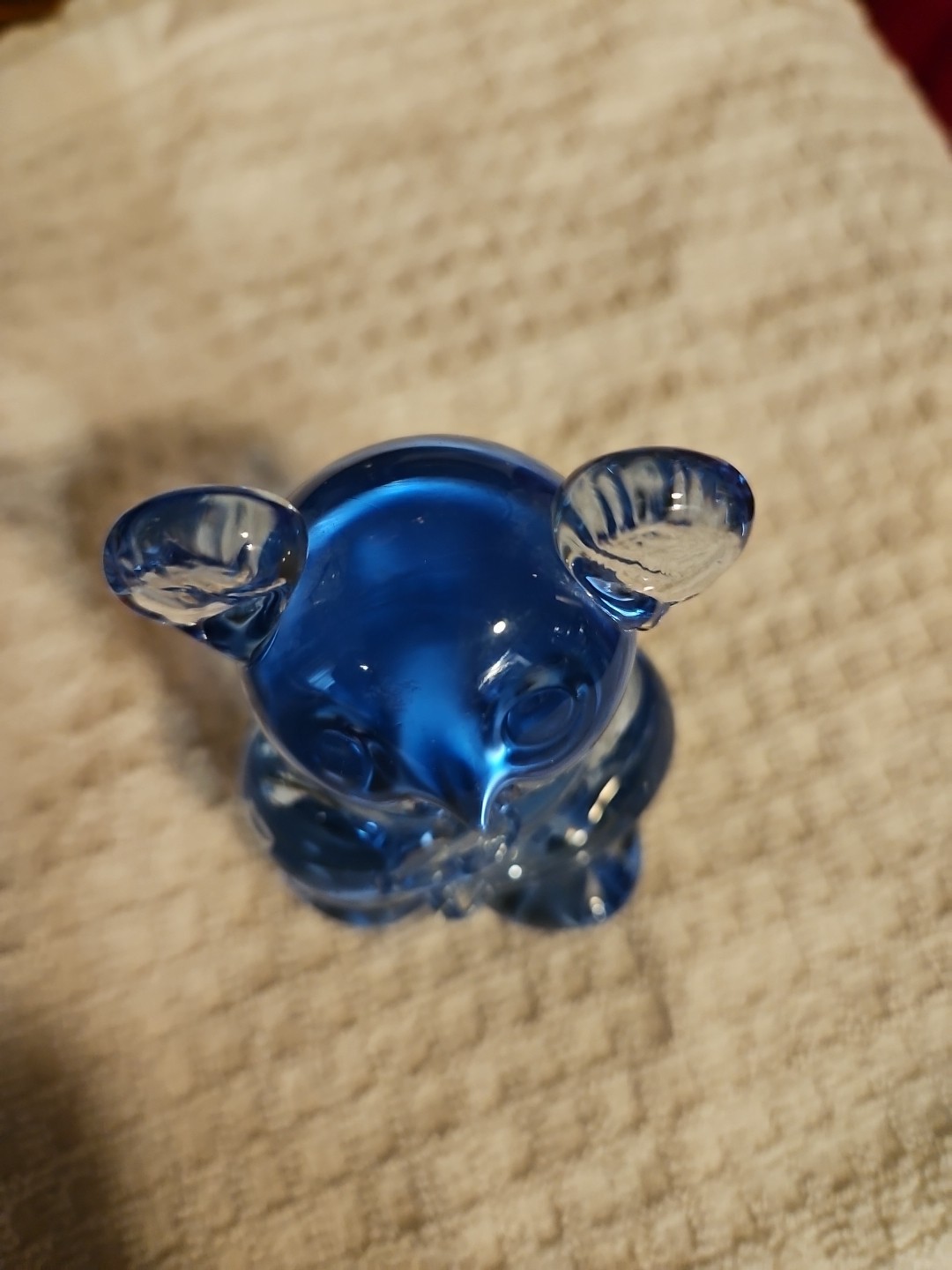Blue Art Glass Bear Figurine 3″ tall US Commemorative Fine Art Gallery