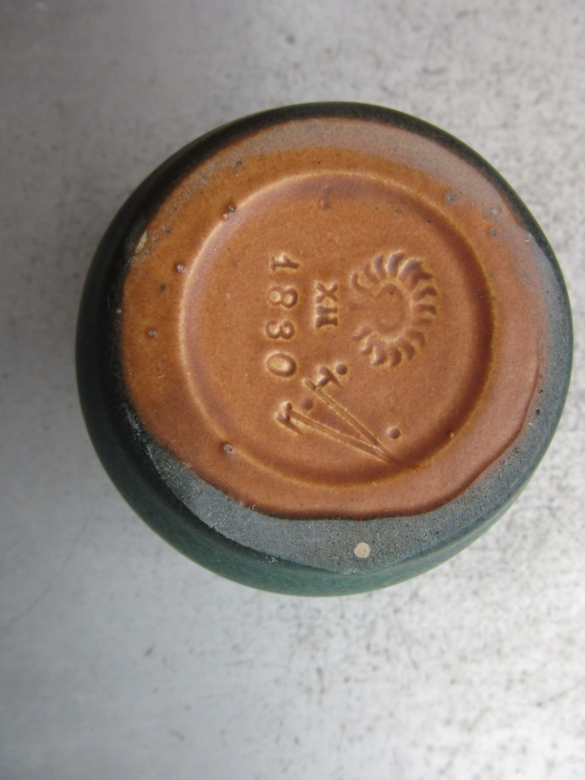 Rookwood Hand Tooled Matte Green/Brown Floral 4 1/4″ Weed Pot 1912 Van Horn