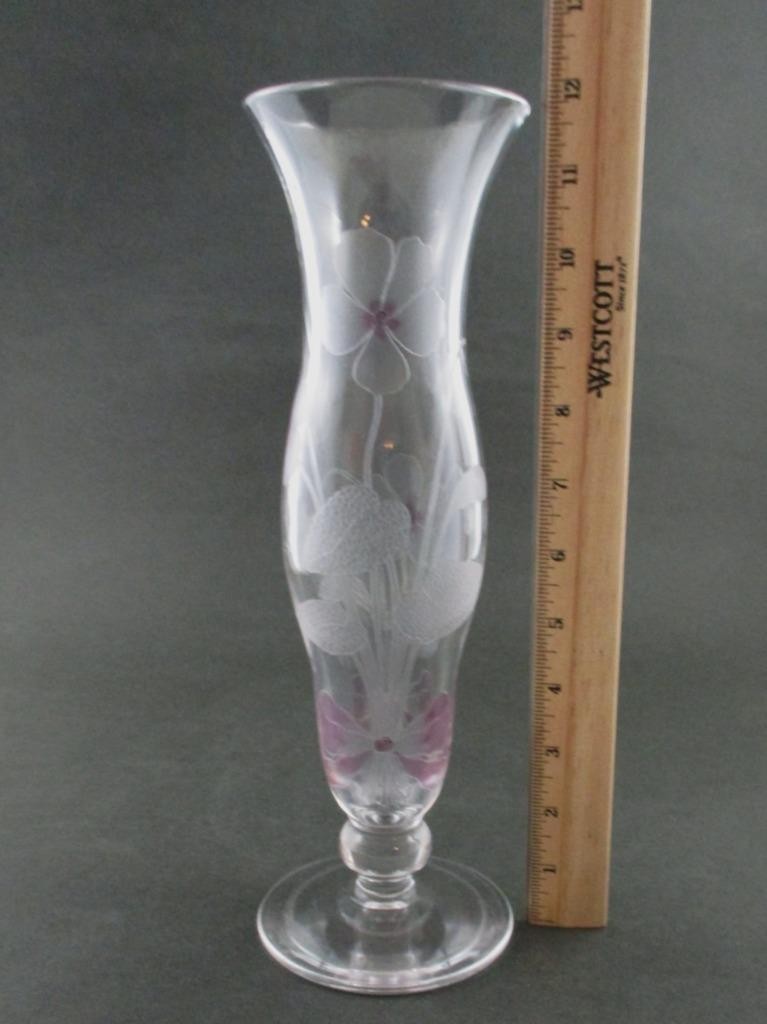DORFLINGER – KALANA acid etched VIOLETS – 11.75″ tall VASE – Art Nouveau c.1910