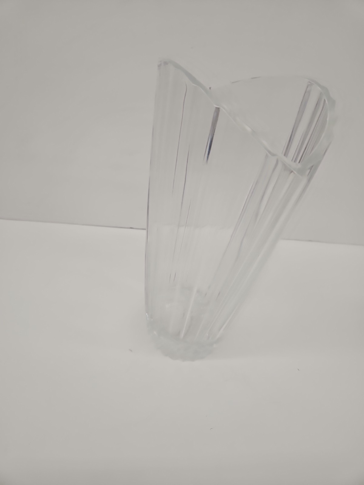 Crystal Glass Vase Widening Top And Ribbed 12″ Tall Modern Centerpiece Vintage