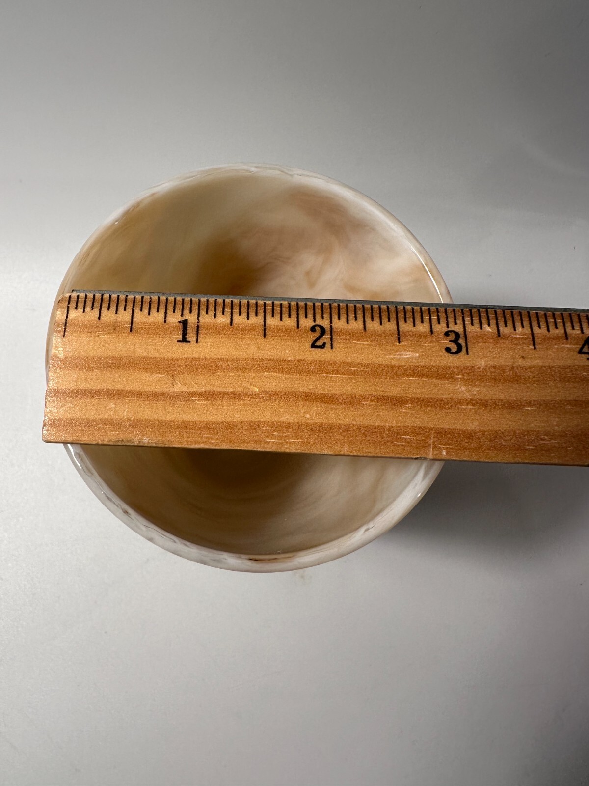 decorative marble swirl design glass/vase Cream/beige 5″x3″solid weighs 1lb READ