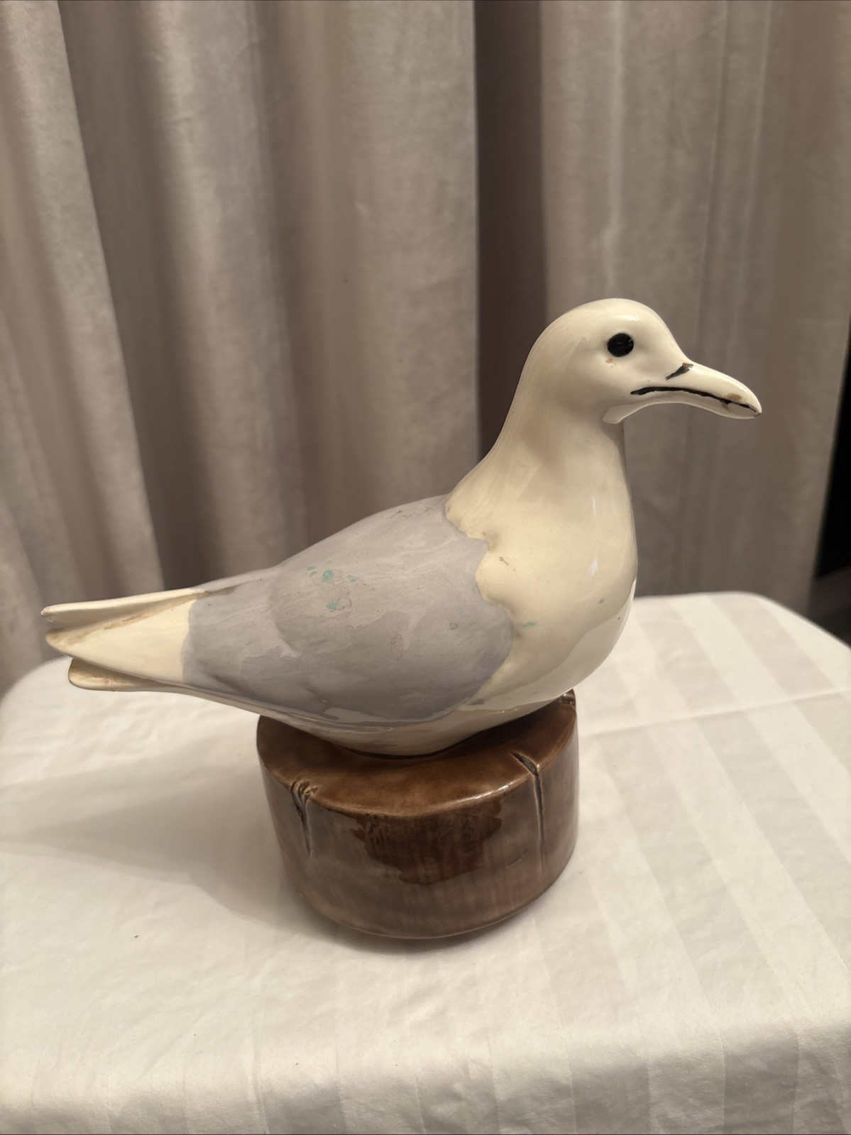 Duncan Enterprises 1981 Seagull Figurine Vintage Ceramic Hand Painted 7×7 Inch