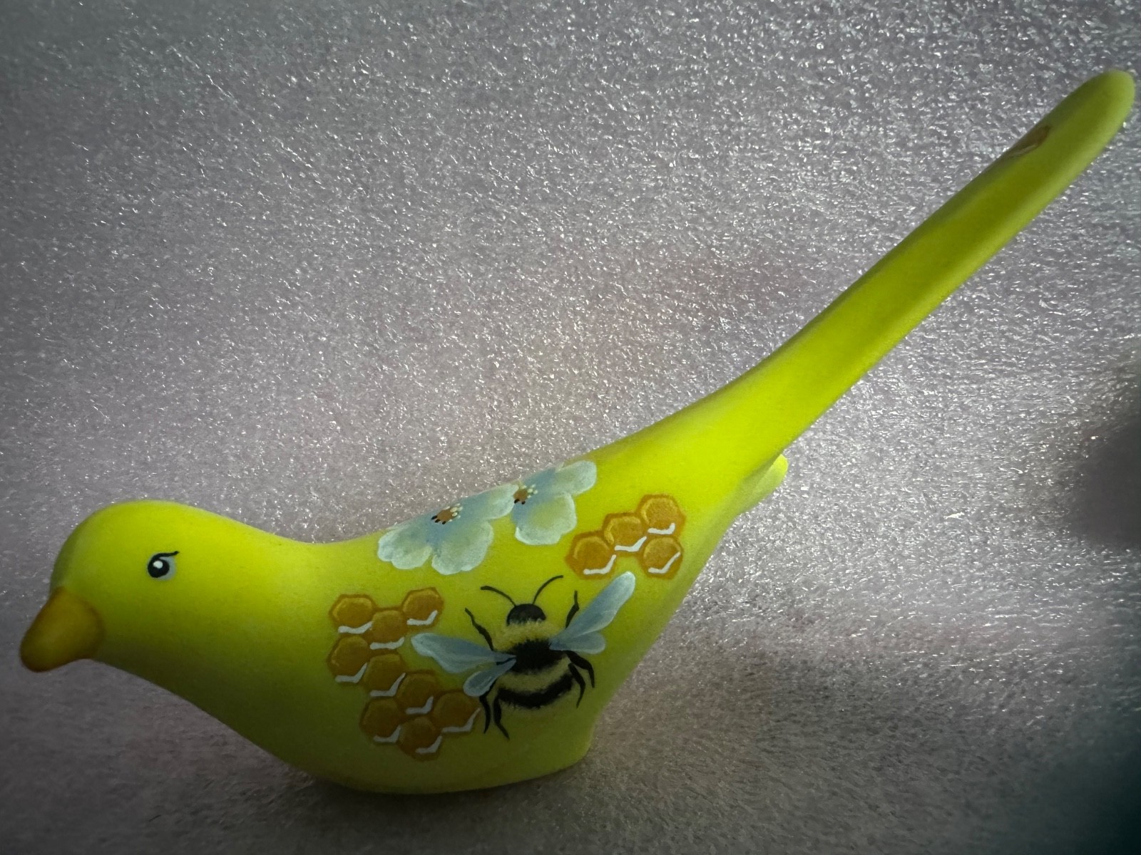 Fenton Yellow Bumble Bee Happiness Bird Ltd To 35 NFGS Exclusive CC Hardman