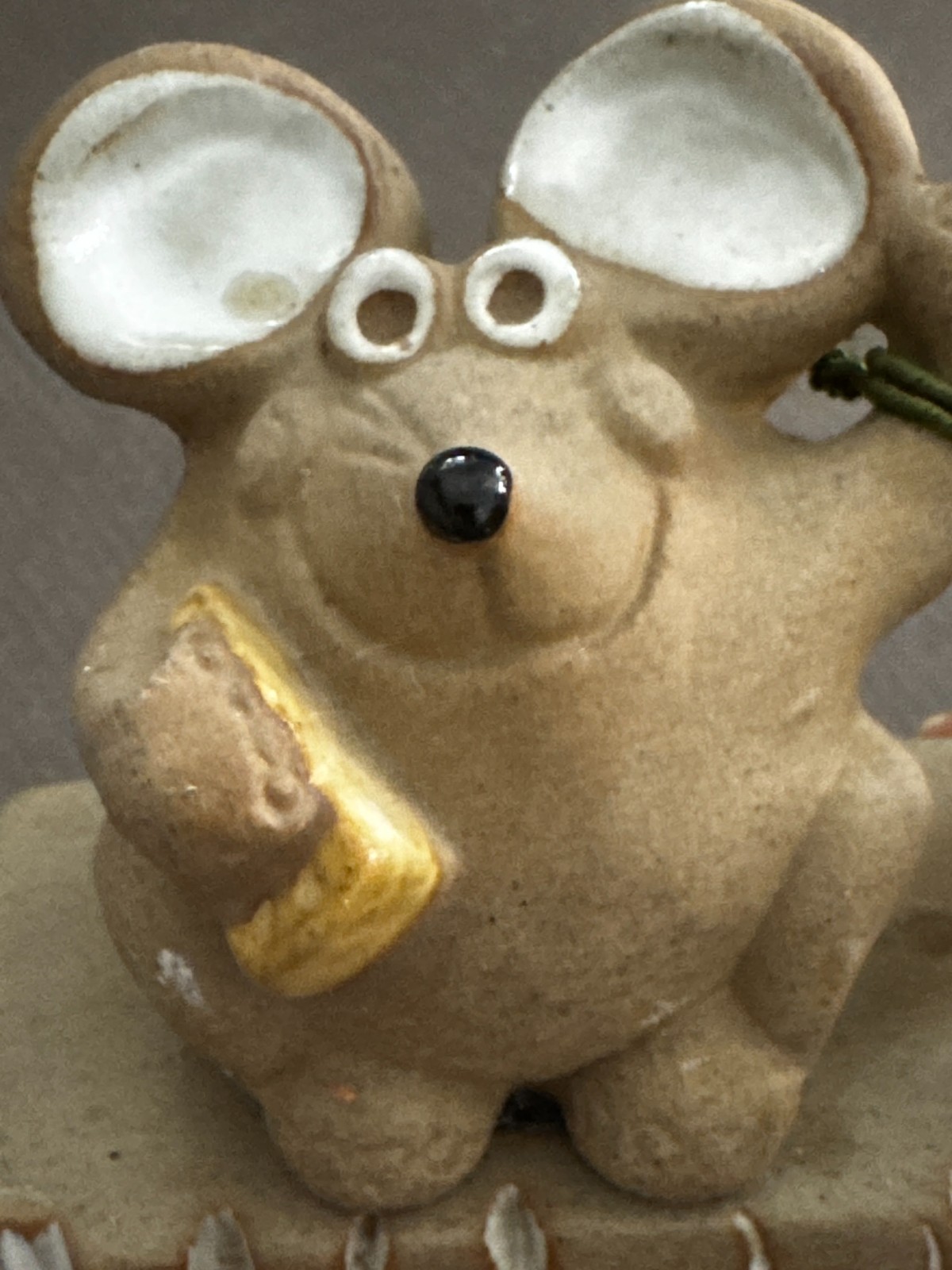 POTTERY CRAFT HAPPY BIRTHDAY MAXIE MOUSE CLAY MENAGERIE FIGURINE VTG