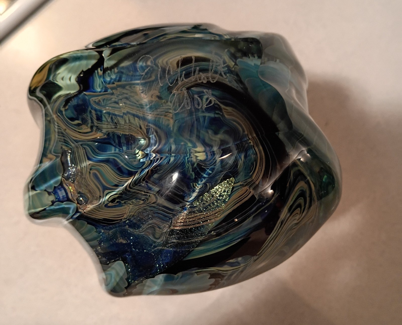 Gorgeous Signed 2008 Robert Eickholt Dichroic Free Form 9.25″ Art Glass Vase