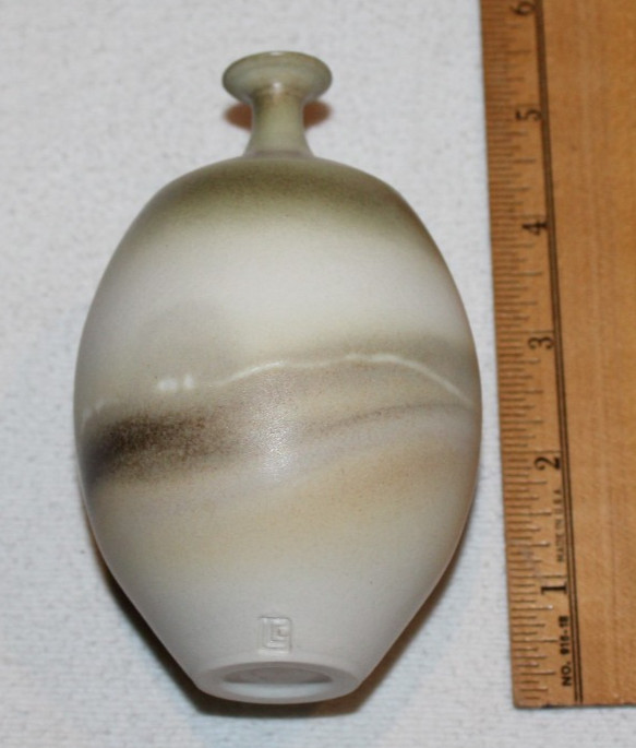 unusual vintage signed Studio Art Pottery 4 3/4″ vase earth tones narrow neck