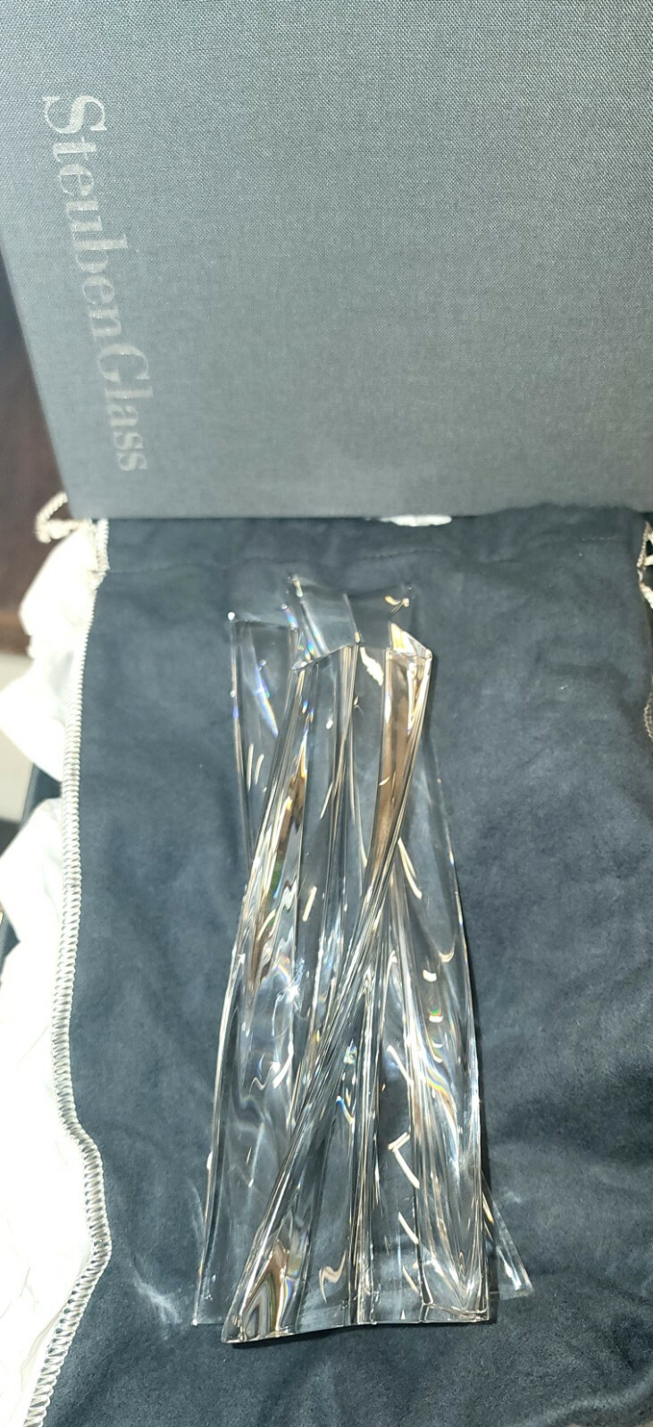 STUEBEN ART GLASS “SHINING STAR” SCULPTURE IN ORIGINAL BOX