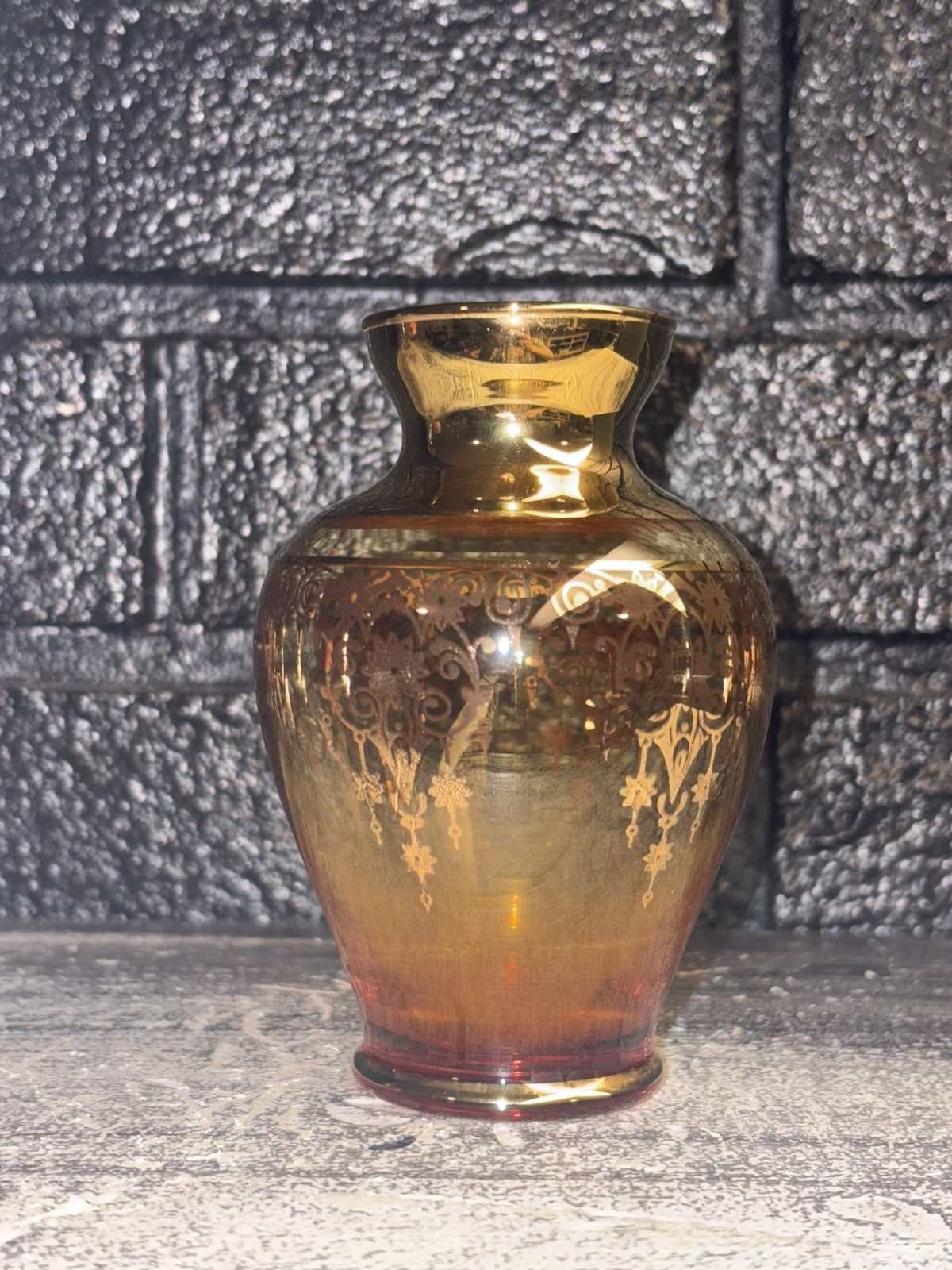 Vecchia Murano Amber Vase With Gold Overlay. 4” Tall