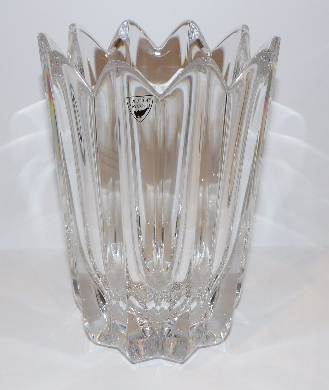 EXQUISITE SIGNED ORREFORS SWEDEN CRYSTAL JAN JOHANNSON 4514-22 FLEUR 7 5/8″ VASE