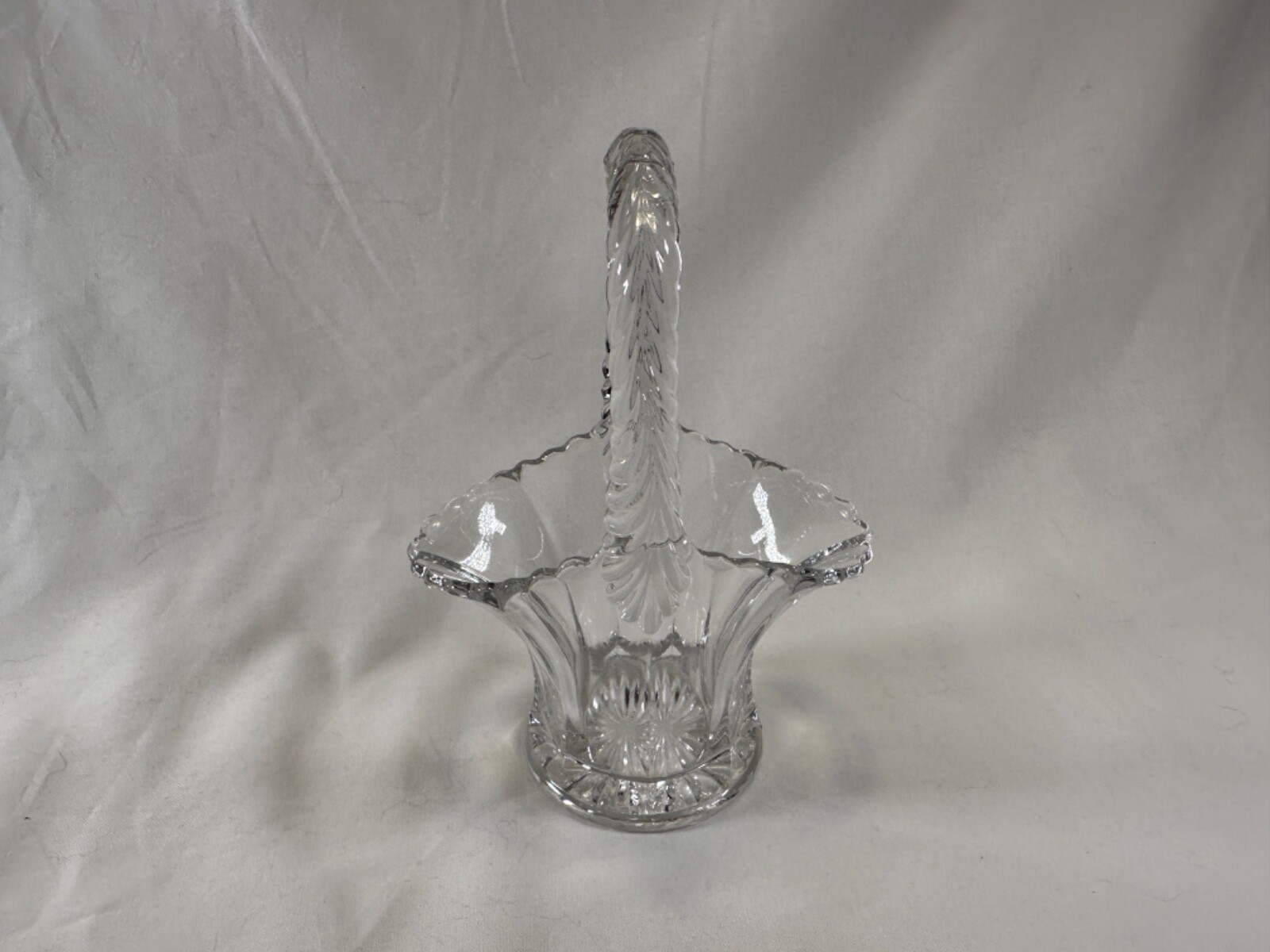 Vintage Pressed Glass Basket 6” Candy Dish Handle Clear Glass