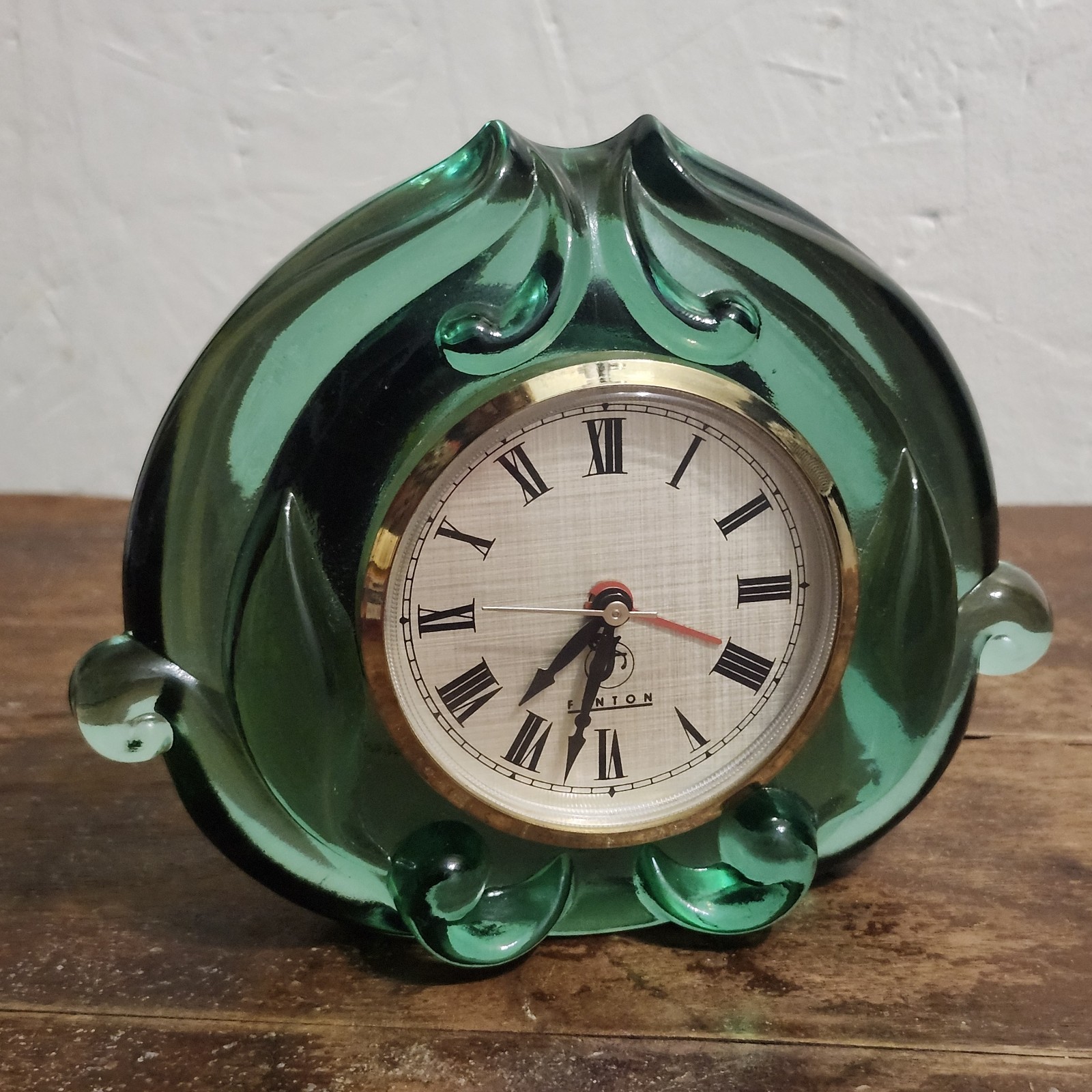 VTG Fenton Green Glass Clock Scroll Design Mantle Table Top Paperweight WORKS