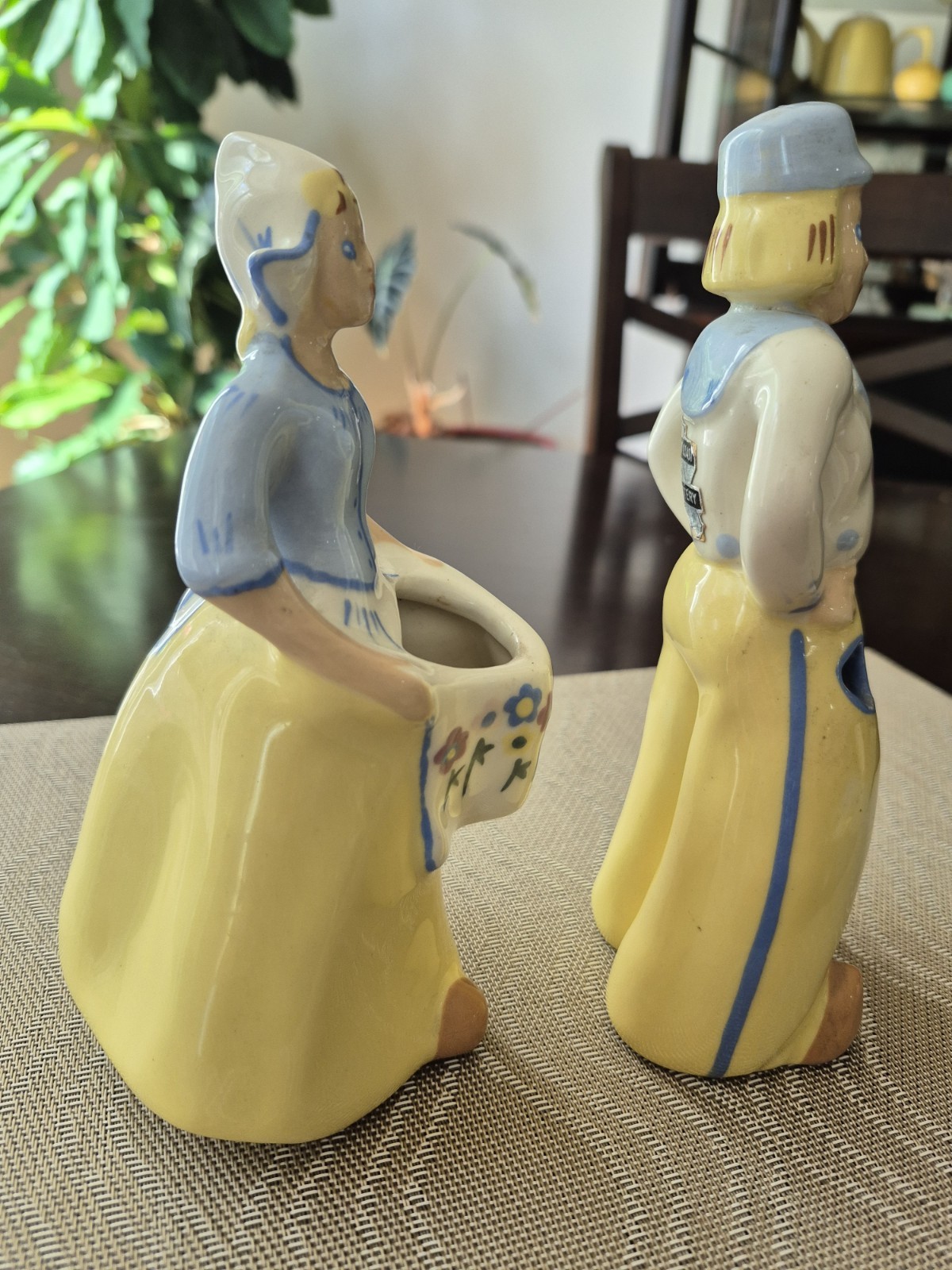 West coast pottery Dutch Boy And Girl