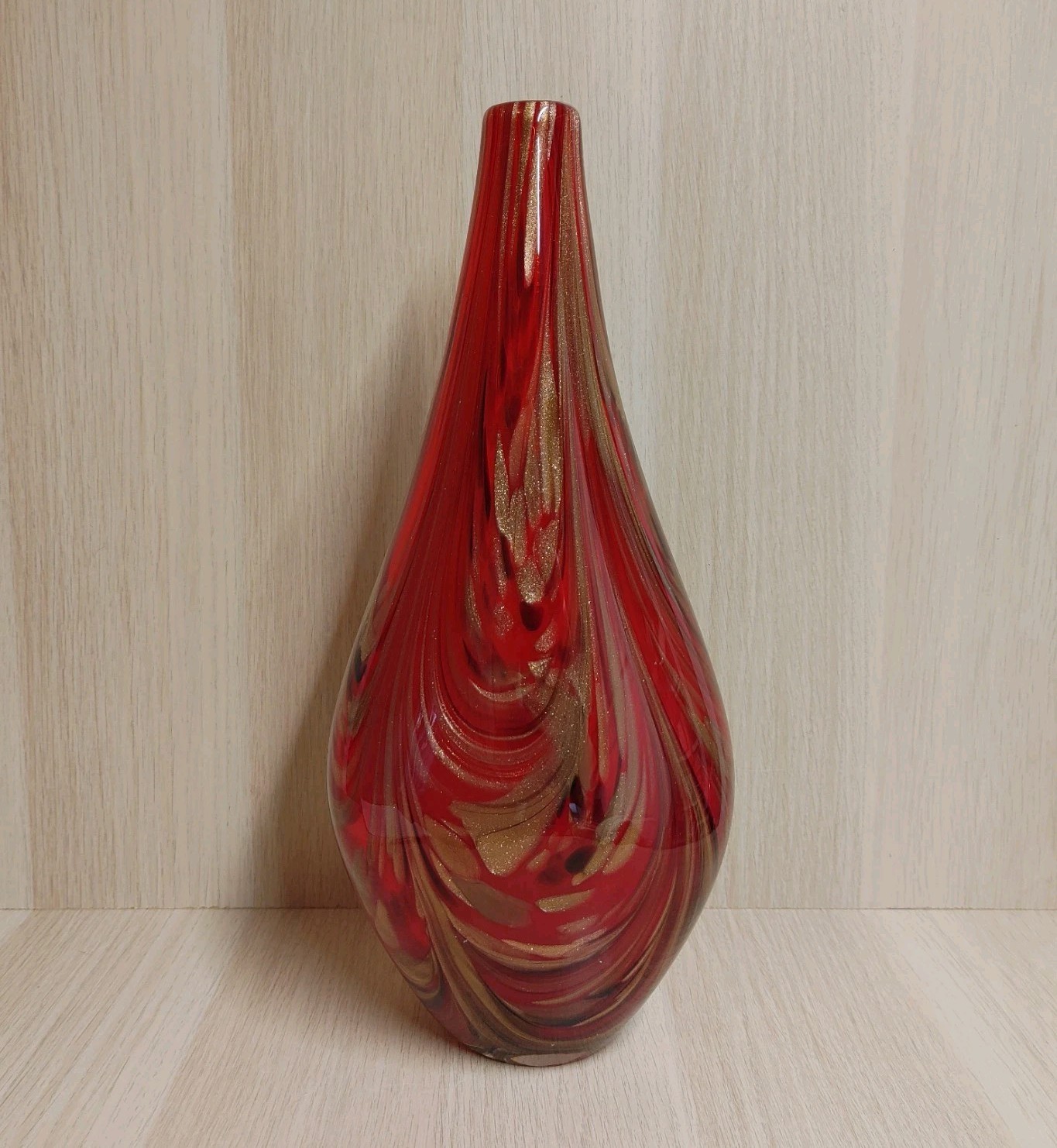 Art Glass Vase Red Gold Black Swirl 14 1/4″ Tall