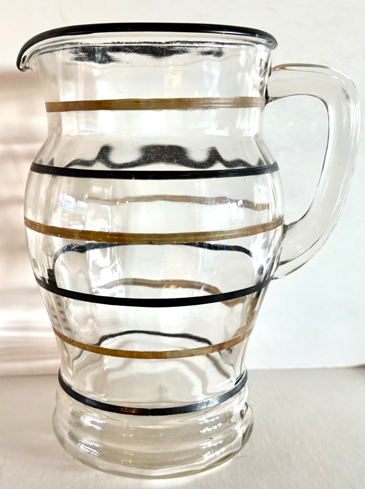 Vintage 8″ Mid-Century Clear Glass Water Pitcher–Black & Gold Band Stripes 56oz.