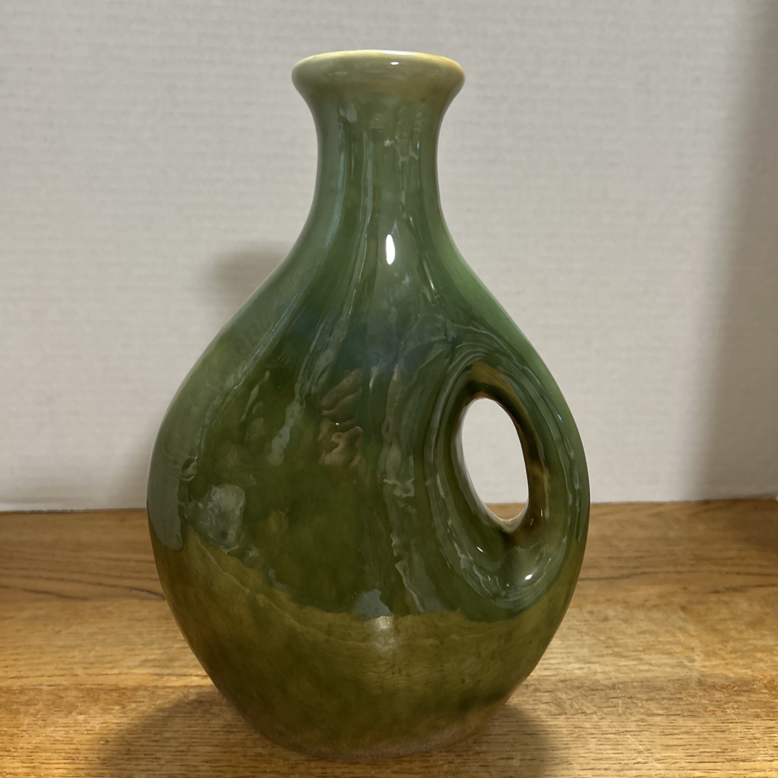 Ceramic Vase With Handle Finished In Earth Tone Colors