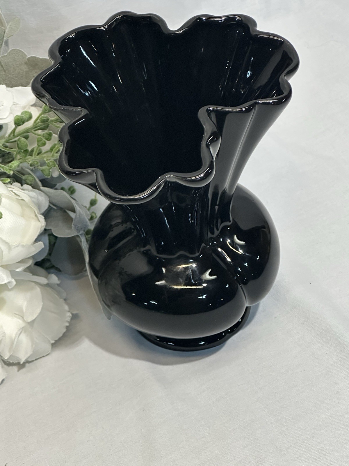 Vintage Vase Black with Fluted Ruffled Edges Bulb Base 6.5” Tall 5” Across