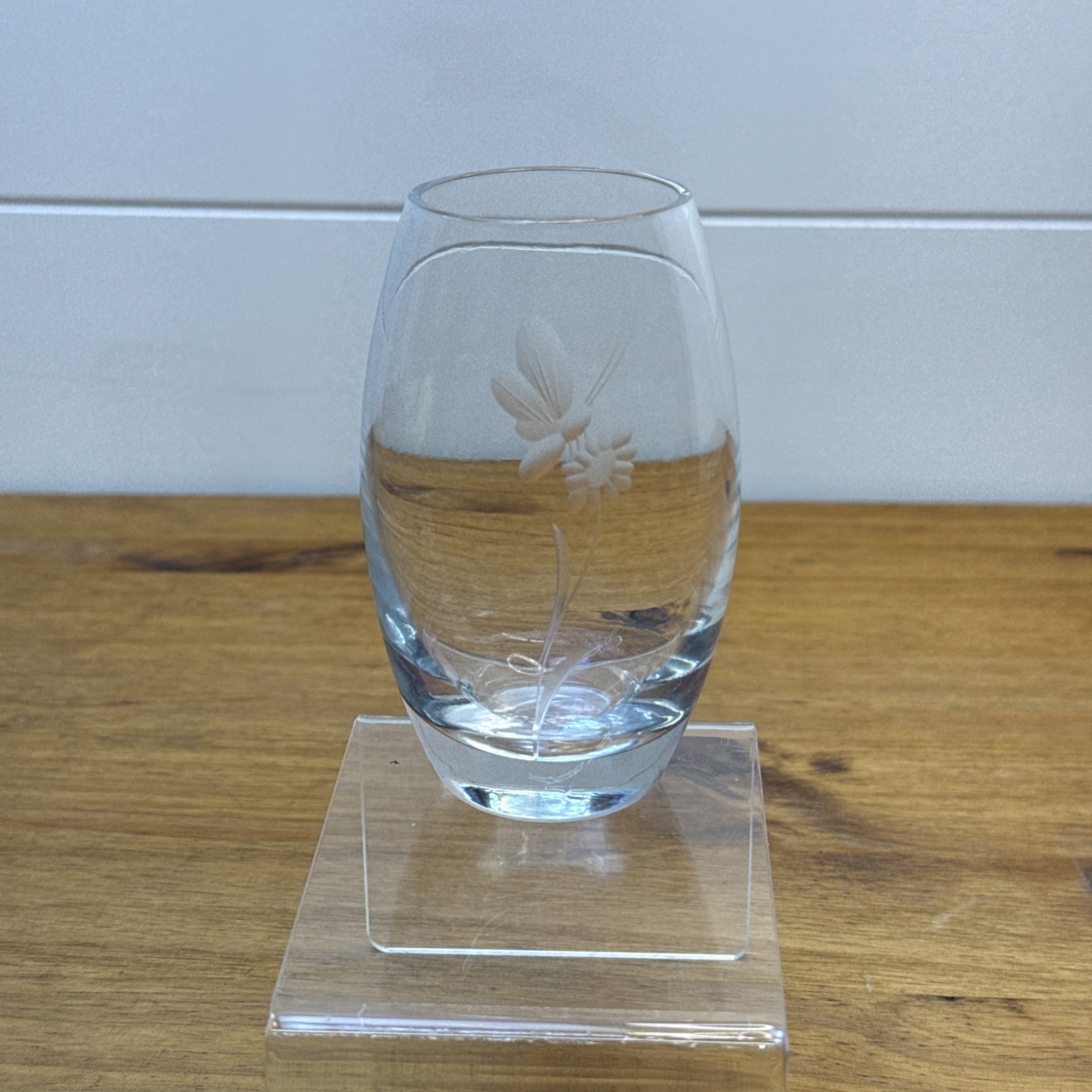 Contemporary Clear Glass Vase Etched Butterfly Floral Design Heavy Base